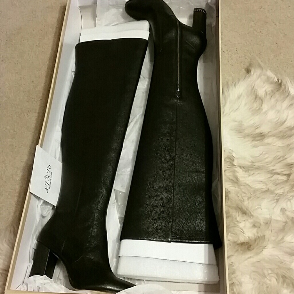 Over the knee Michael Kors black boots